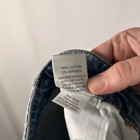 Willow Root Jeans Women's 26 Light Wash Denim Distressed High Rise Ankle - Picture 11 of 11